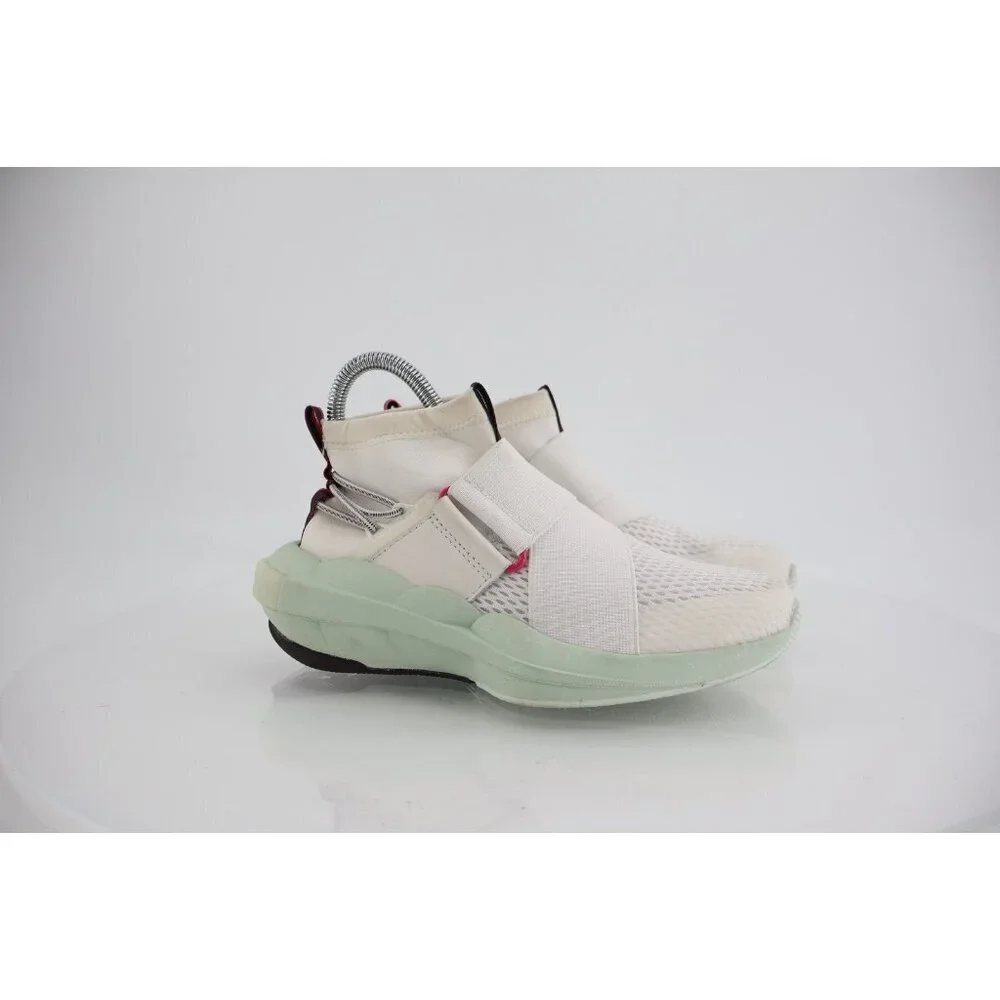 Sorel Explorer Defy Womens Shoes Mid Top Sneakers White Green Slip On Size 5.5